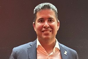 Foto de Eduardo Santos Lima <img src="https://congressocbcp.com.br/wp-content/uploads/2026/08/Brasil.png" alt="Bandeira do Brasil" style="width:40px; height:auto; margin-right:6px; vertical-align:middle;">