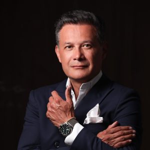 Foto de John Bareño <img src="https://congressocbcp.com.br/wp-content/uploads/2026/08/Colombia.png" alt="Bandeira da Colômbia" style="width:40px; height:auto; margin-right:6px; vertical-align:middle;">