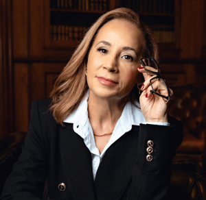 Foto de Roberta Montenegro Cabral <img src="https://congressocbcp.com.br/wp-content/uploads/2026/08/Brasil.png" alt="Bandeira do Brasil" style="width:40px; height:auto; margin-right:6px; vertical-align:middle;">